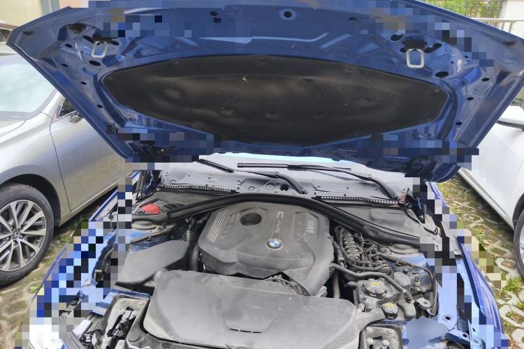 Used BMW 3 Series 2017 320i M Sport Engine Bay