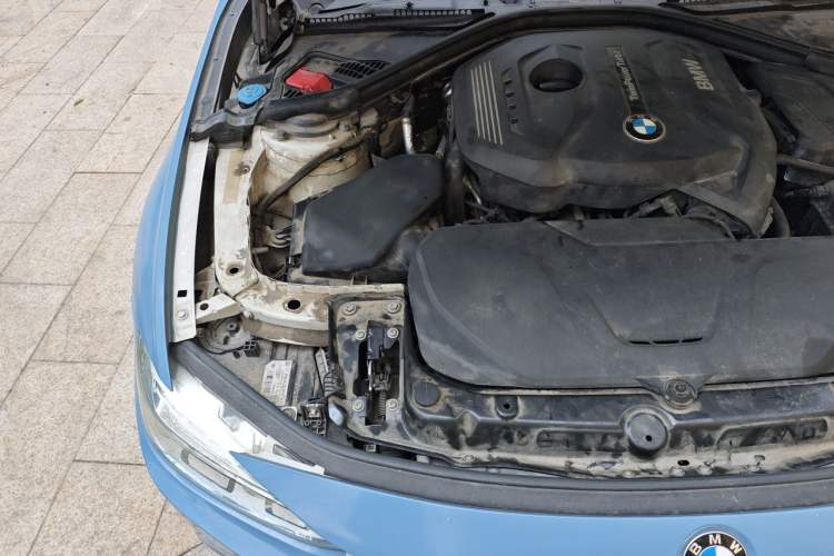 Used BMW 3 Series 2017 320Li M Sport Edition Engine Bay Right