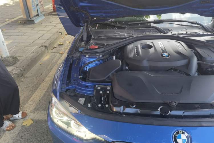 Used BMW 3 Series 2017 320Li M Sport Edition Engine Bay Right