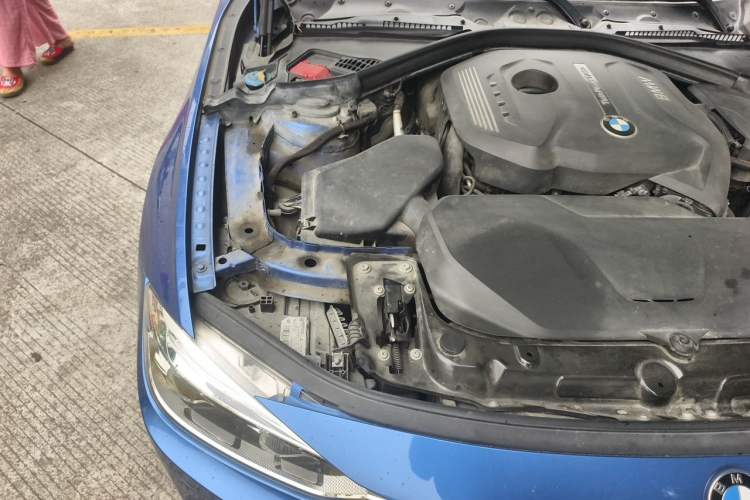 Used BMW 3 Series 2017 320Li M Sport Edition Engine Bay Right