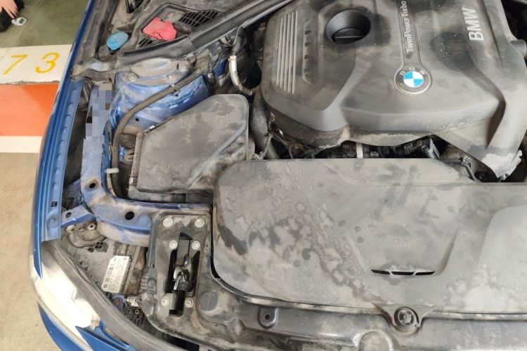 Used BMW 3 Series 2017 320i M Sport Engine Bay Right