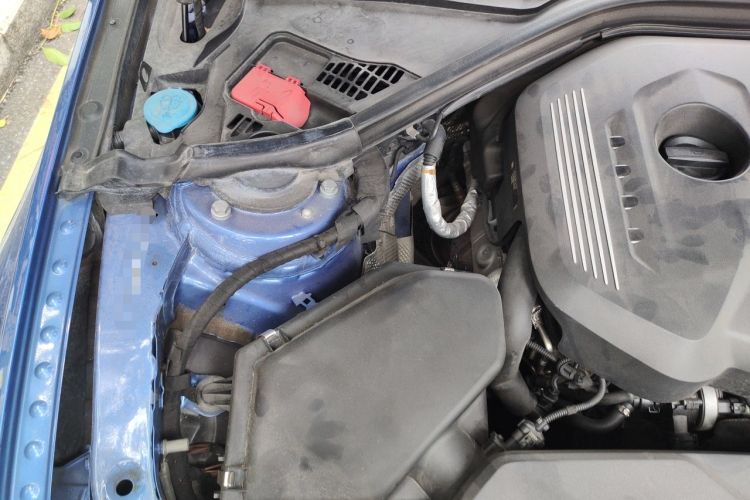 Used BMW 3 Series 2017 320Li M Sport Edition Engine Bay Right