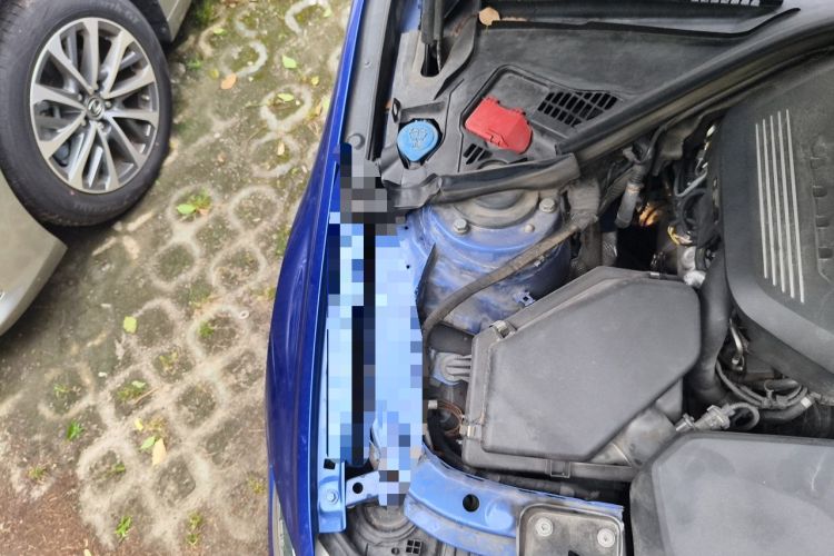 Used BMW 3 Series 2017 320i M Sport Engine Bay Right