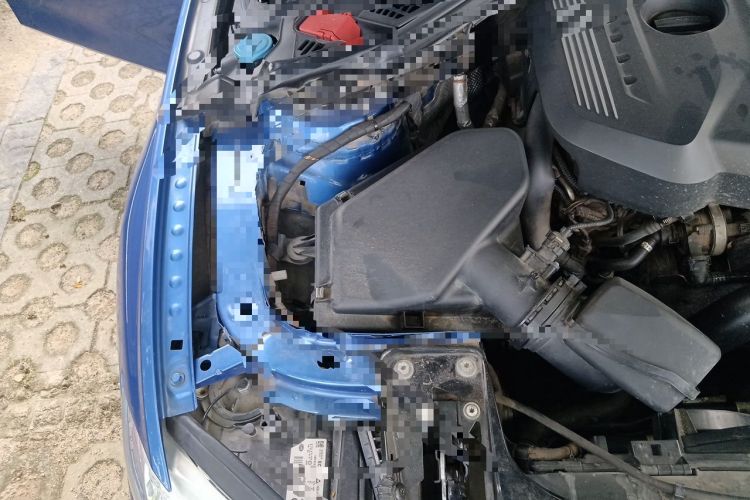 Used BMW 3 Series 2017 320i M Sport Engine Bay Right