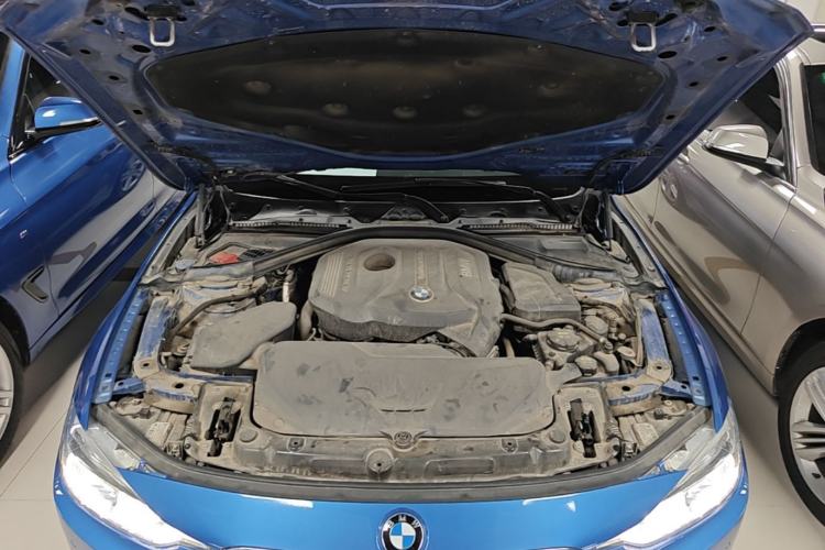 Used BMW 3 Series 2017 320i M Sport Engine Bay