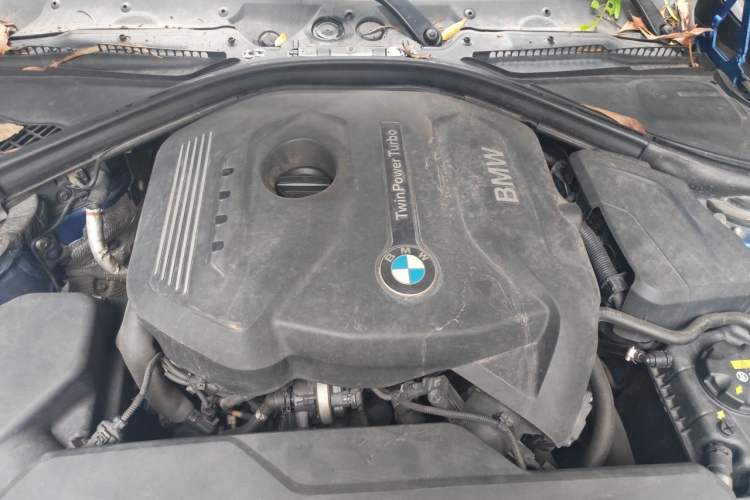 Used BMW 3 Series 2017 320i M Sport Engine Bay