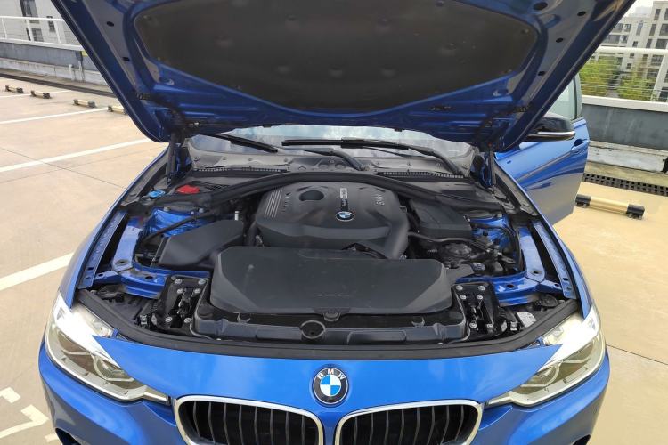 Used BMW 3 Series 2017 320i M Sport Engine Bay