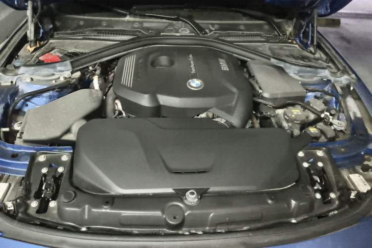 Used BMW 3 Series 2017 330i M Sport Edition Engine Bay