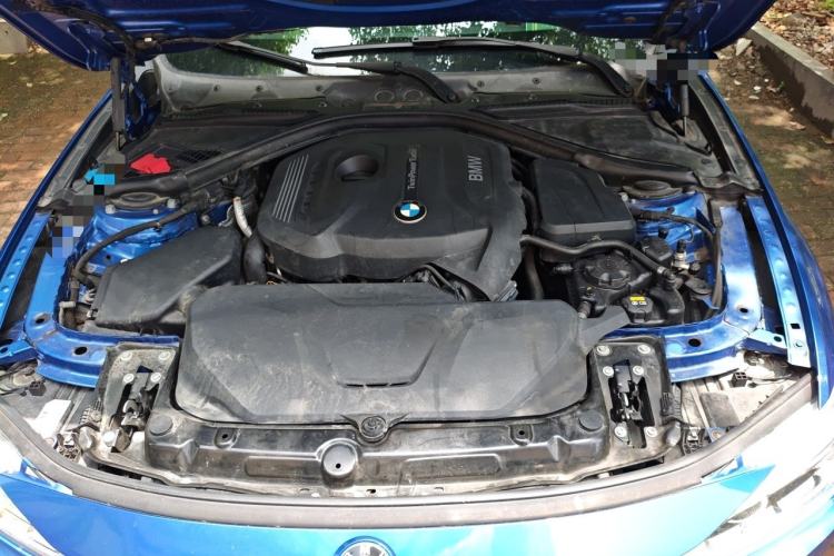 Used BMW 3 Series 2017 320i M Sport Engine Bay