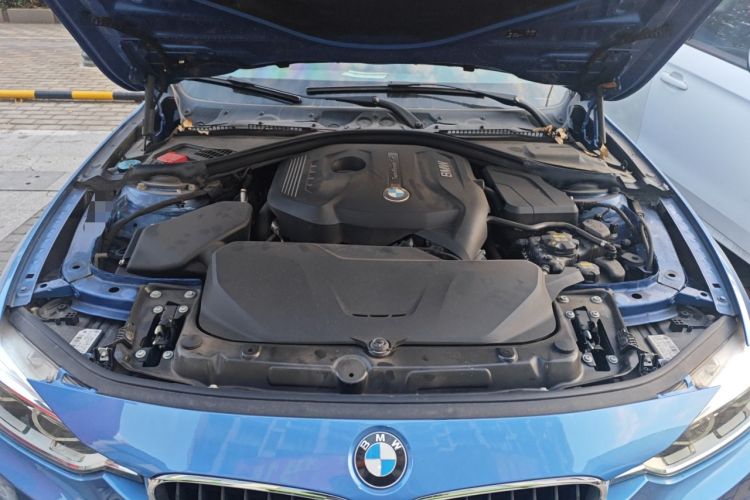 Used BMW 3 Series 2017 320i M Sport Engine Bay