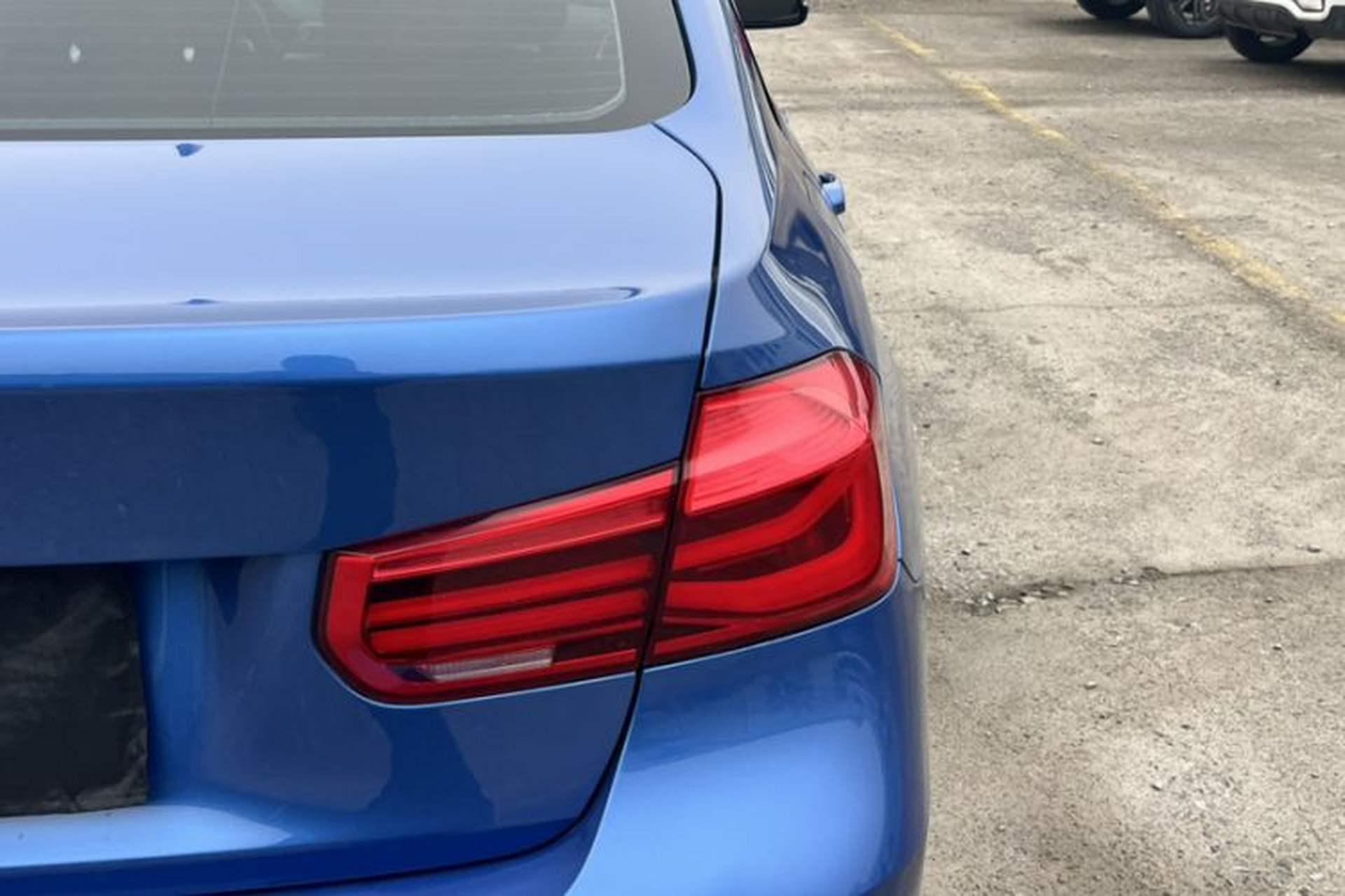Used BMW 3 Series 2017 320i M Sport Exterior 1