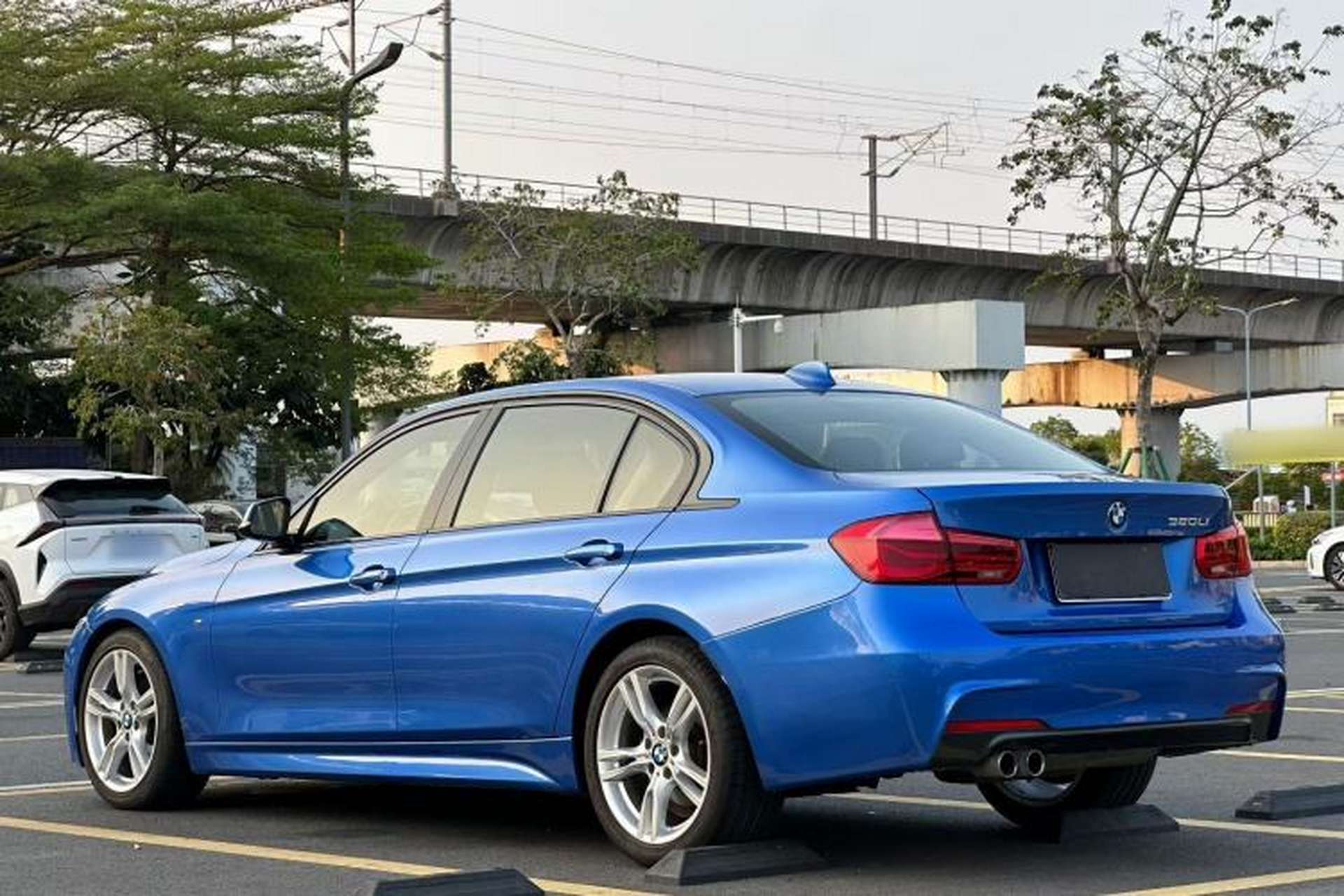 Used BMW 3 Series 2017 320Li M Sport Edition Exterior 10
