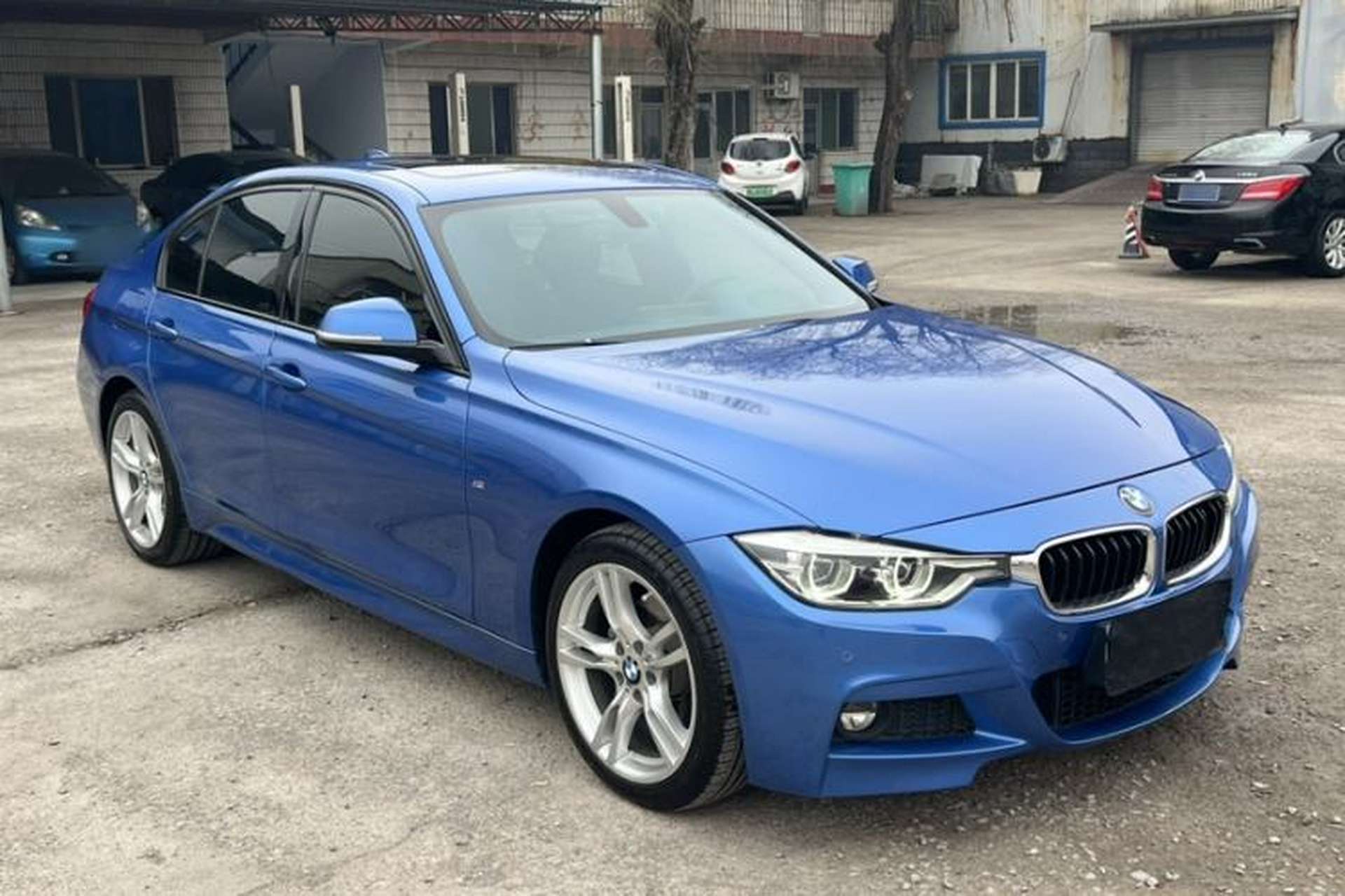 Used BMW 3 Series 2017 320i M Sport Exterior 3