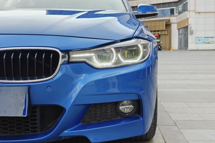 Used BMW 3 Series 2017 320i M Sport Exterior 3