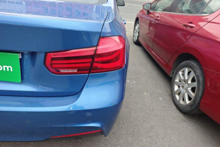 Used BMW 3 Series 2017 320i M Sport Exterior 3