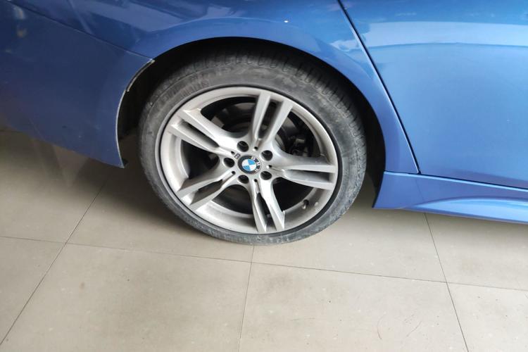Used BMW 3 Series 2017 320i M Sport Exterior 4