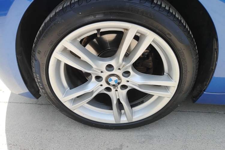 Used BMW 3 Series 2017 320i M Sport Exterior 4