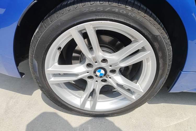 Used BMW 3 Series 2017 320i M Sport Exterior 5