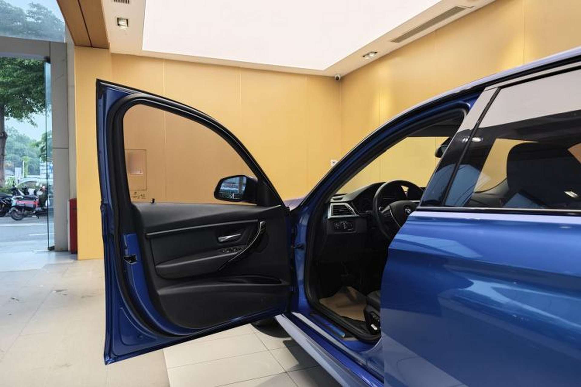 Used BMW 3 Series 2017 320Li M Sport Edition Exterior 8