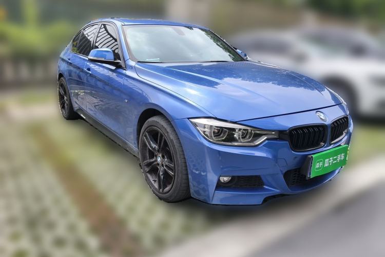 Used BMW 3 Series 2017 320i M Sport Front Right 45 Deg