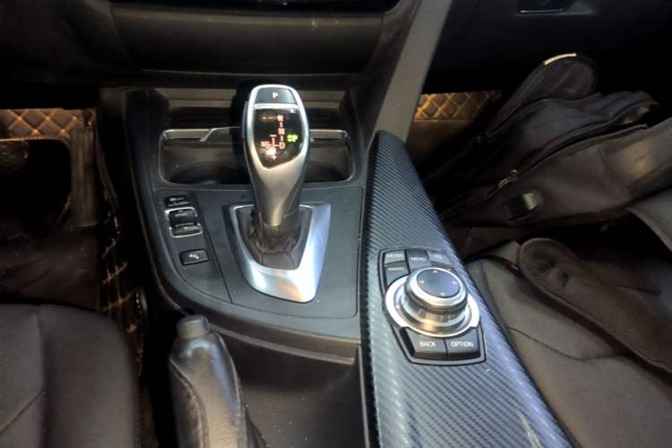 Used BMW 3 Series 2017 320Li M Sport Edition Gear Lever