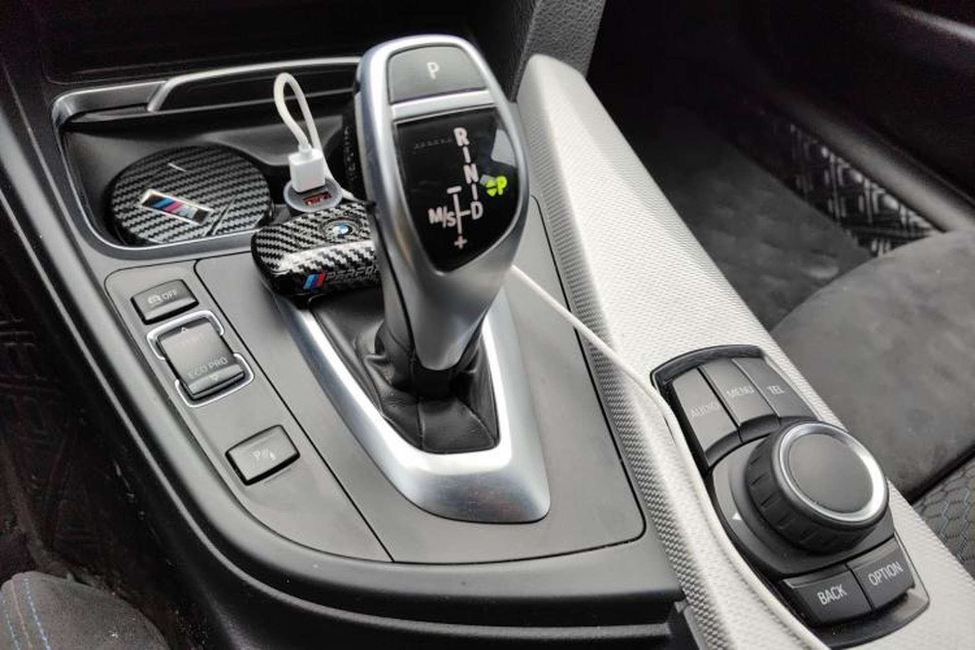 Used BMW 3 Series 2017 320i M Sport Gear Lever