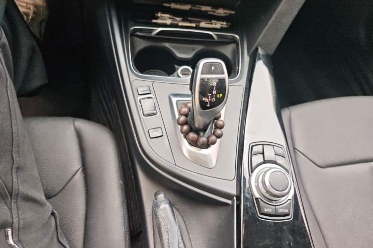 Used BMW 3 Series 2017 320Li M Sport Edition Gear Lever