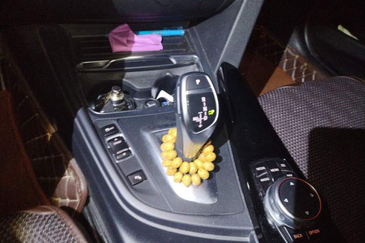 Used BMW 3 Series 2017 320Li M Sport Edition Gear Lever