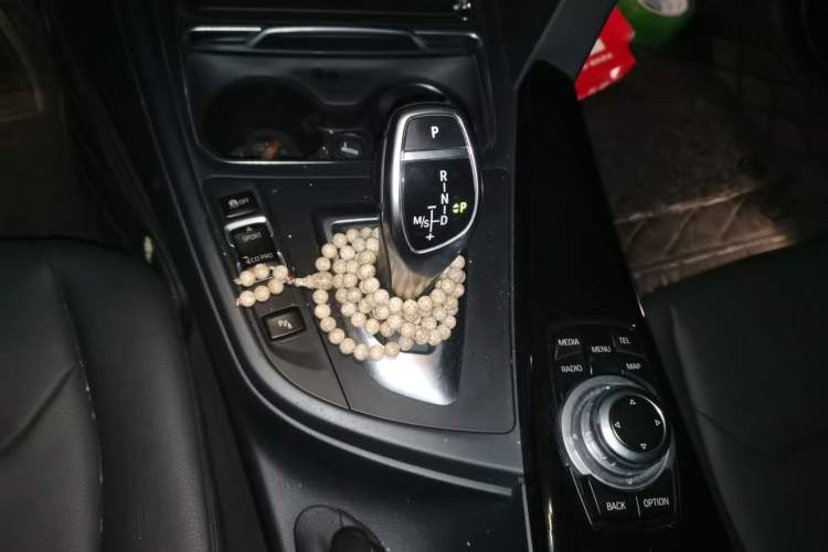 Used BMW 3 Series 2017 320Li M Sport Edition Gear Lever