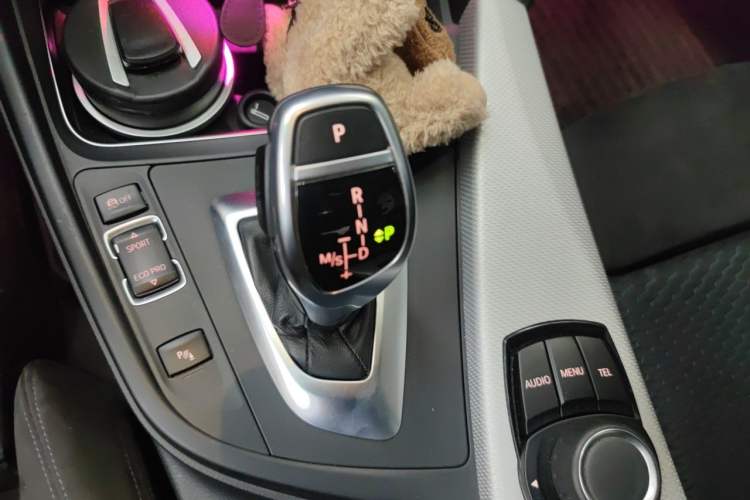Used BMW 3 Series 2017 320i M Sport Gear Lever