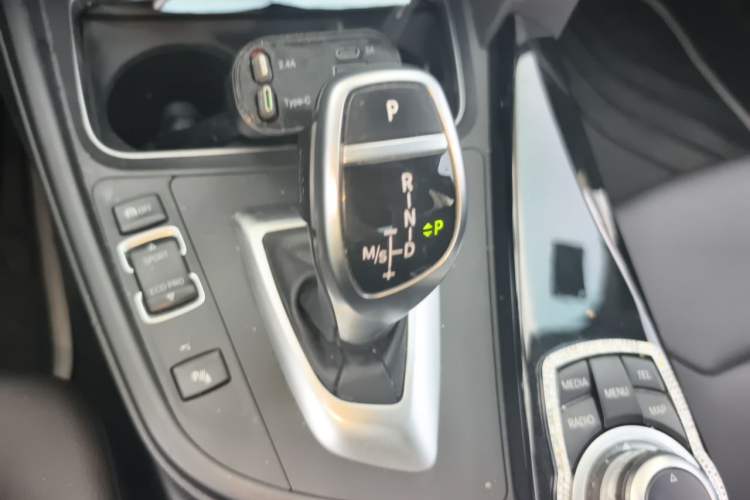 Used BMW 3 Series 2017 320Li M Sport Edition Gear Lever