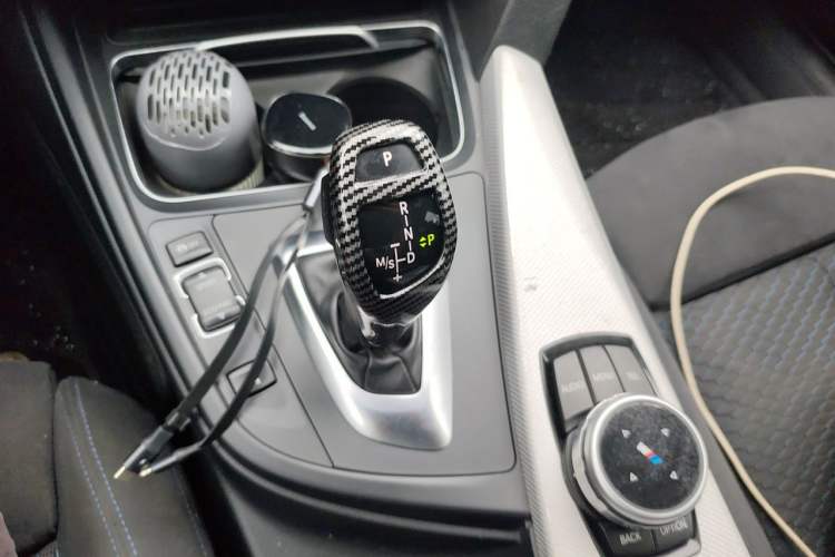 Used BMW 3 Series 2017 320i M Sport Gear Lever