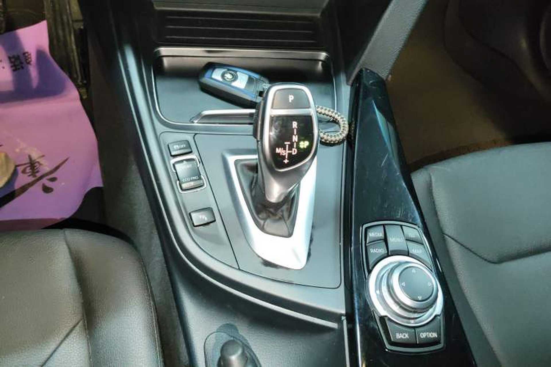 Used BMW 3 Series 2017 320Li M Sport Edition Gear Lever