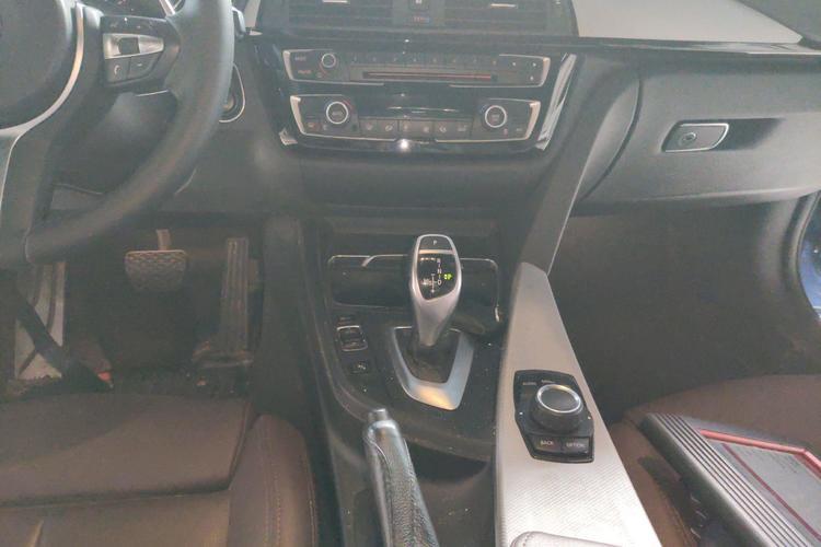 Used BMW 3 Series 2017 320i M Sport Gear Lever