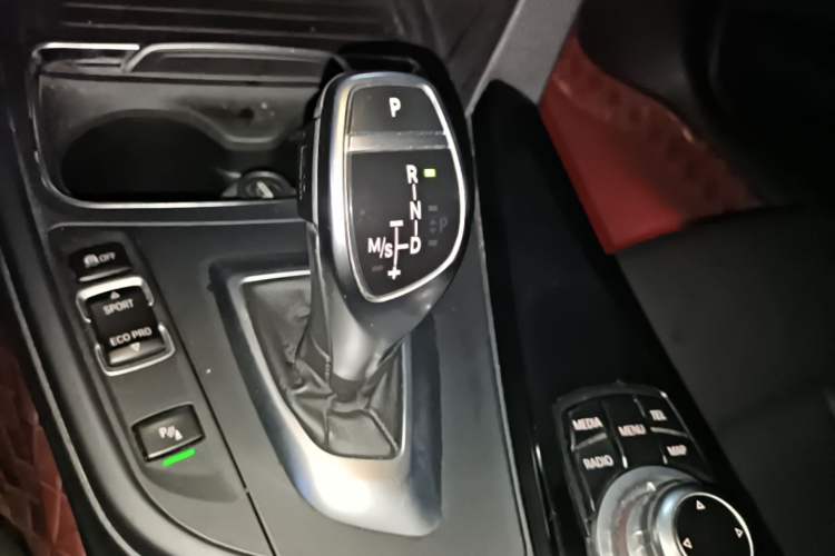 Used BMW 3 Series 2017 320Li M Sport Edition Gear Lever