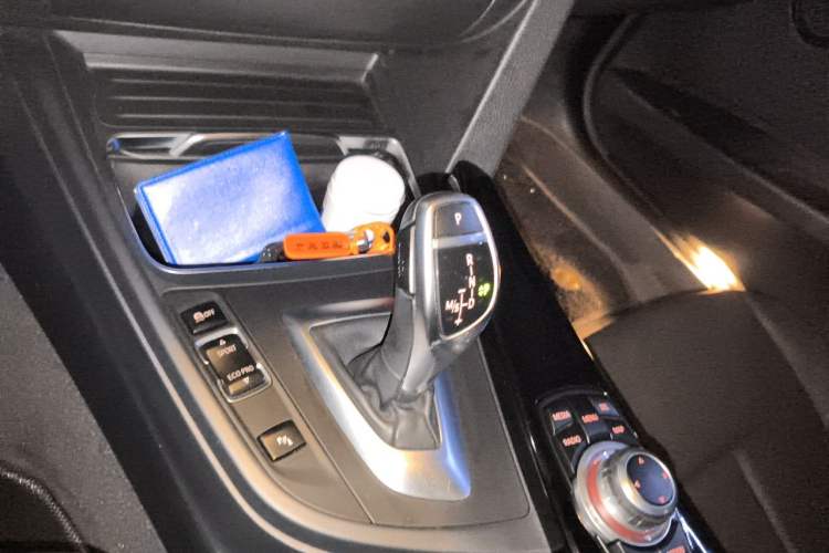 Used BMW 3 Series 2017 320Li M Sport Edition Gear Lever