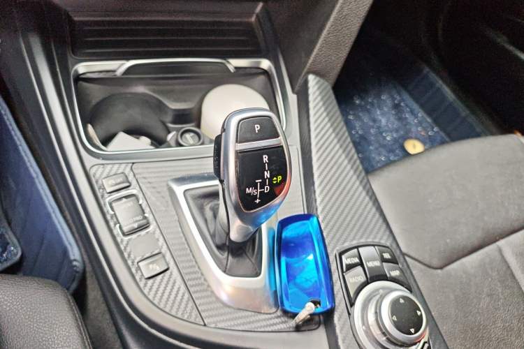 Used BMW 3 Series 2017 320Li M Sport Edition Gear Lever