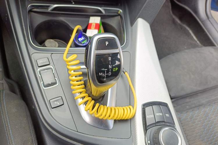 Used BMW 3 Series 2017 320i M Sport Gear Lever