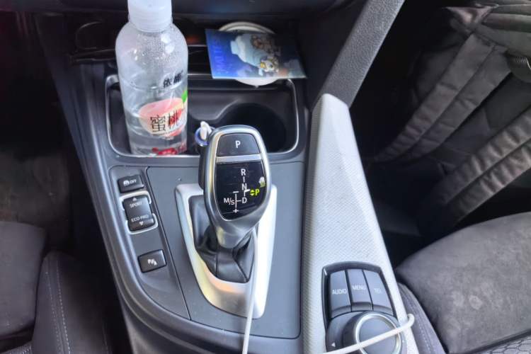 Used BMW 3 Series 2017 320i M Sport Gear Lever