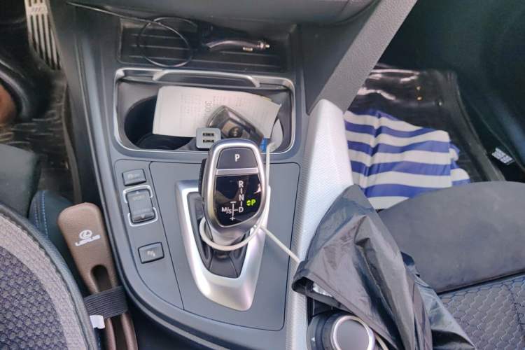 Used BMW 3 Series 2017 320i M Sport Gear Lever