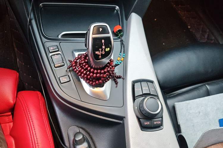 Used BMW 3 Series 2017 320i M Sport Gear Lever