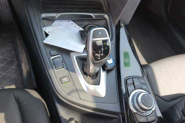 Used BMW 3 Series 2017 320Li M Sport Edition Gear Lever