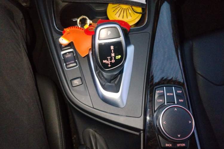 Used BMW 3 Series 2017 330Li M Sport Edition Gear Lever