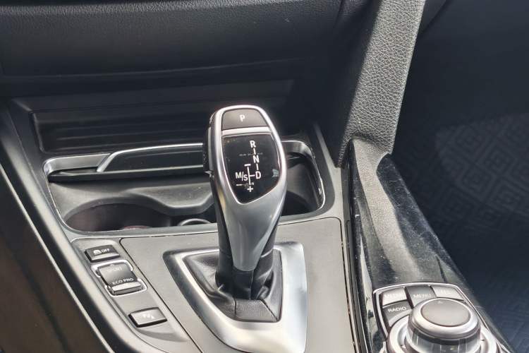 Used BMW 3 Series 2017 320Li M Sport Edition Gear Lever