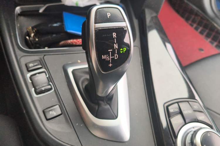 Used BMW 3 Series 2017 320Li M Sport Edition Gear Lever