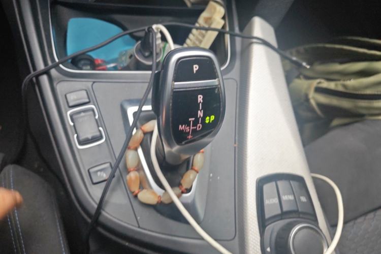 Used BMW 3 Series 2017 320i M Sport Gear Lever