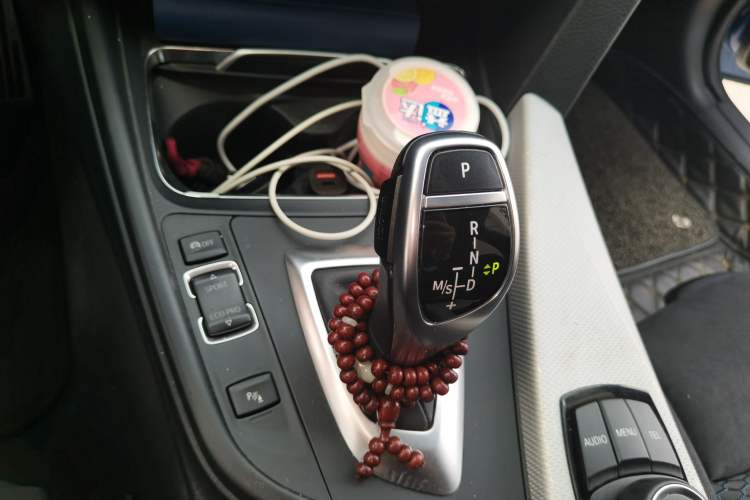 Used BMW 3 Series 2017 320i M Sport Gear Lever
