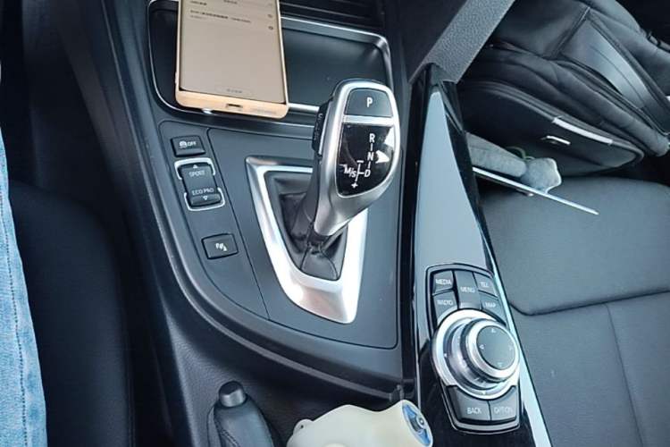 Used BMW 3 Series 2017 320Li M Sport Edition Gear Lever