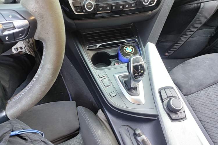 Used BMW 3 Series 2017 320i M Sport Gear Lever