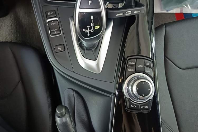 Used BMW 3 Series 2017 320Li M Sport Edition Gear Lever